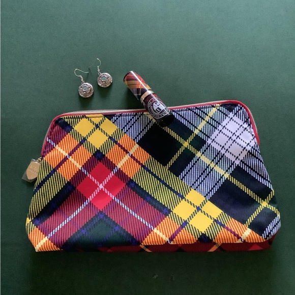 Estee Lauder New Makeup Bag w/Earrings & Lipstick - Picture 6 of 15